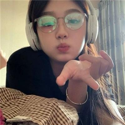 石头村变形记